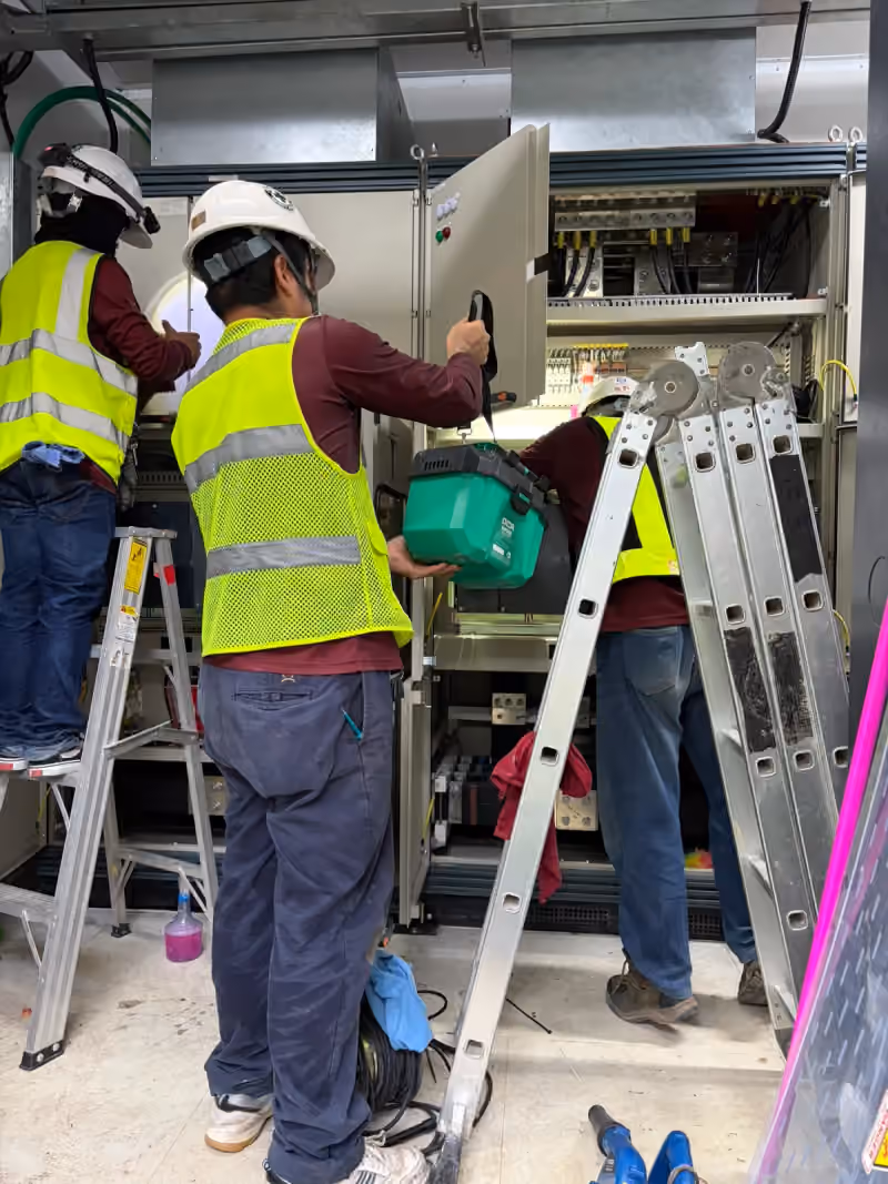 ETES team working on PTU electrical panels at DAMAC BKK01