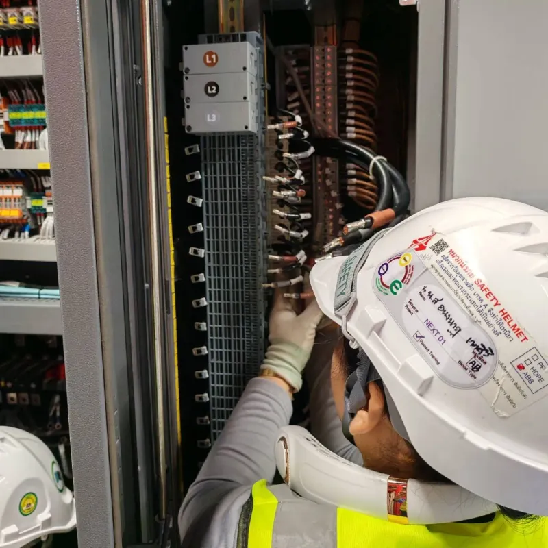 TERRA data center: work inside the electrical panel